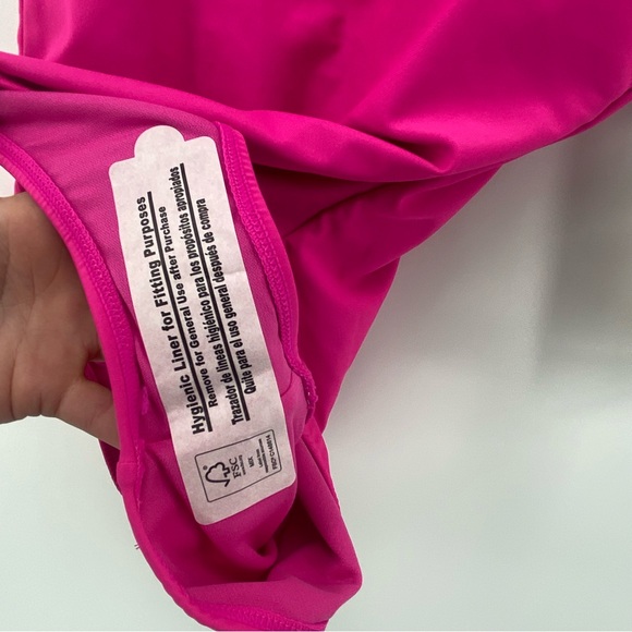 🌺 3/$25 🌺 No Boundaries | Women’s Small Hot Pink One Piece Bathing Suit | NWT | - Picture 3 of 8